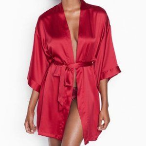 Victoria’s Secret Short Satin Kimono (XS/S)